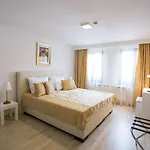 Heartland Ξενοδοχείο 3*