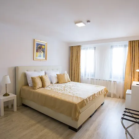 Heartland Hotel 3*