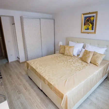 Hotel Heartland 3*