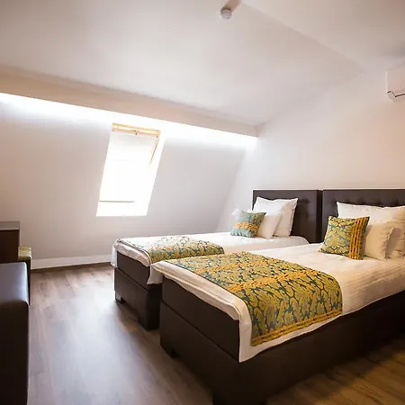 Hotel Heartland 3*