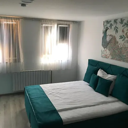 호텔 Heartland 투즐라